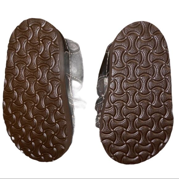 Old Navy Lot of 3 Baby Sandals Crib Shoes - Picture 5 of 7